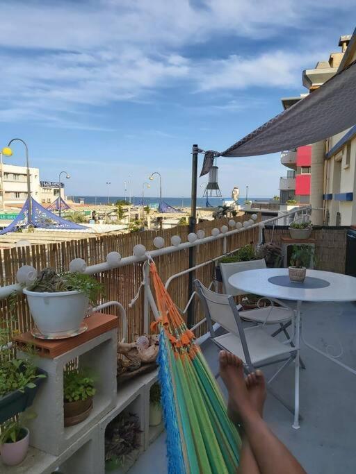 T2 Cosy A La Plage, Terrasse Vue Sur Mer Et Parking Privatif Нарбонн Екстер'єр фото